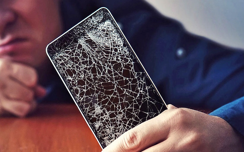 Στη φυλακή 48χρονος Λαρισαίος γιατί έσπασε το κινητό της κόρης του