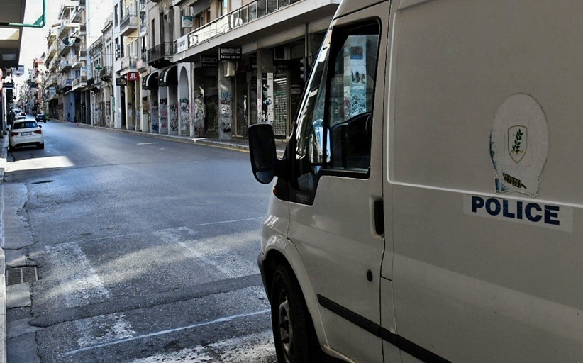 Πάτρα: Άνδρας δάγκωσε αστυνομικό επειδή δεν τον… συλλάμβανε – «Πρέπει να με συλλάβετε»