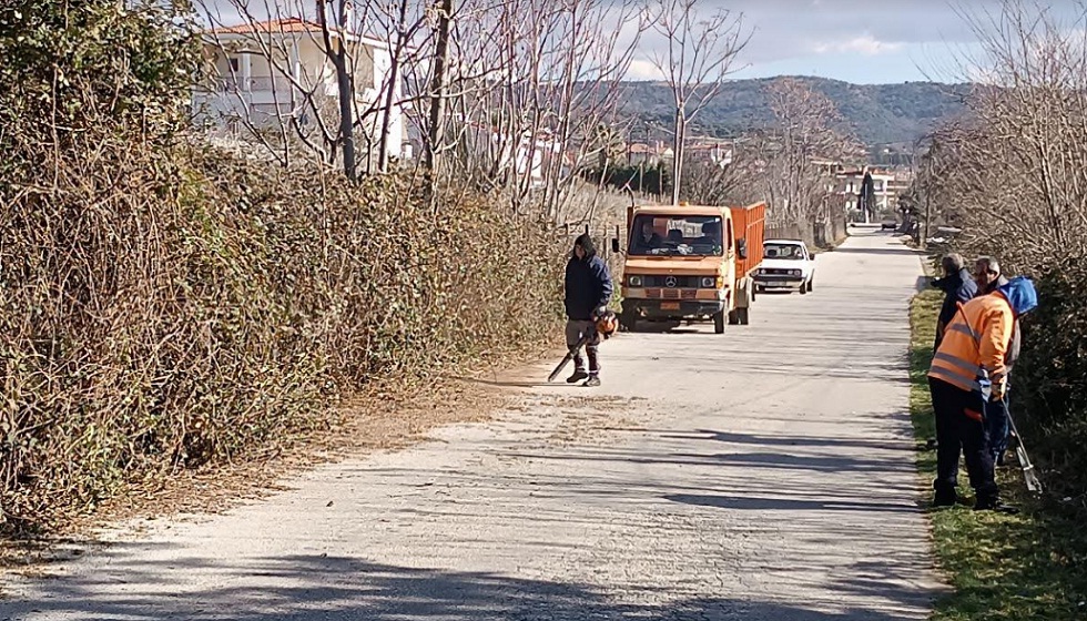 Συνεχίζονται από τις Υπηρεσίες Καθαρισμού και Πρασίνου του Δήμου Μετεώρων οι εργασίες καθαρισμού της Καλαμπάκας