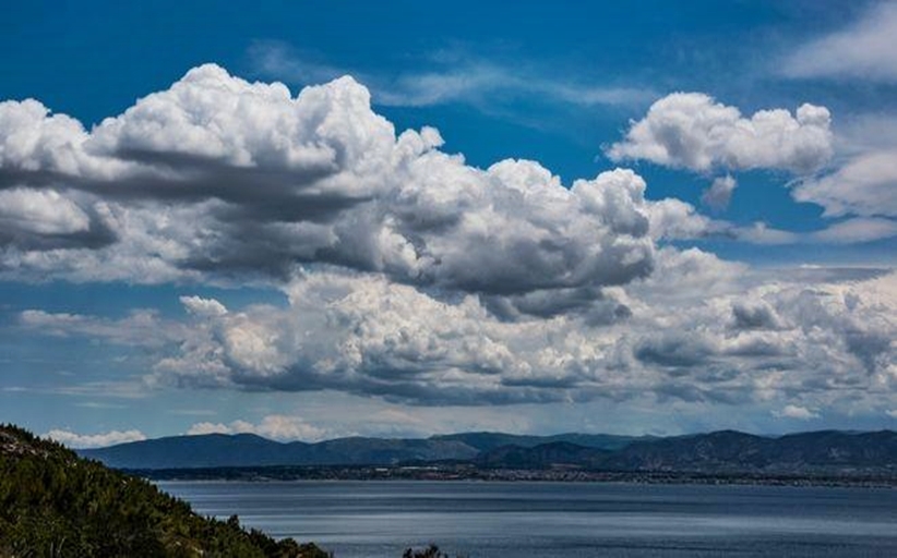Υποχωρεί το κύμα κακοκαιρίας και φτιάχνει σταδιακά ο καιρός