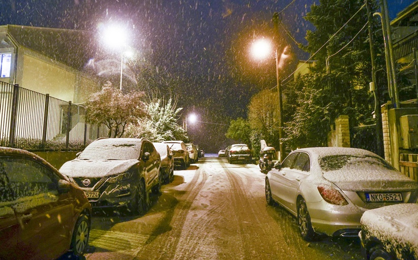 Κακοκαιρία: Πώς θα εξελιχθεί τις επόμενες ώρες - Ψυχρή εισβολή με χιόνια και θυελλώδεις ανέμους