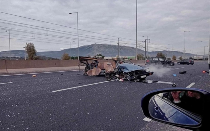 89χρονος μπήκε στο αντίθετο ρεύμα στην Αττική Οδό:  και προκάλεσε τροχαίο