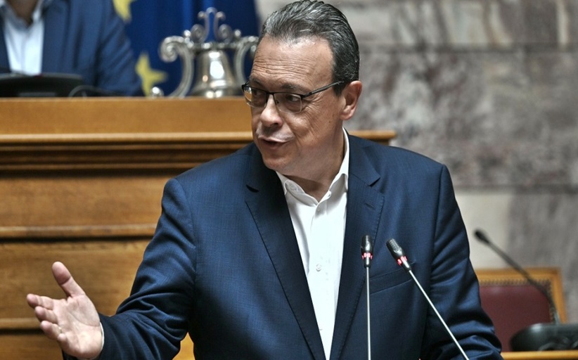 Σ. Φάμελλος: 