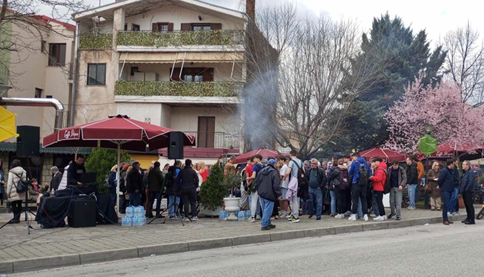 Ο χρόνος μετρά αντίστροφα και η αγωνία μεγαλώνει!
