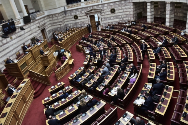 Τέμπη: Στη Βουλή το πόρισμα της συγκάλυψης