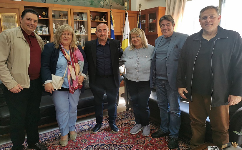 Συνάντηση του Δημάρχου Τρικκαίων με τις Μαίρη και Αναστασία Βίρβου