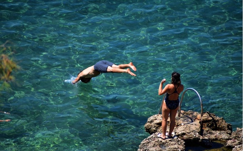 «Υποτροπικός αεροχείμαρρος» που φέρνει 35άρια στην Ελλάδα