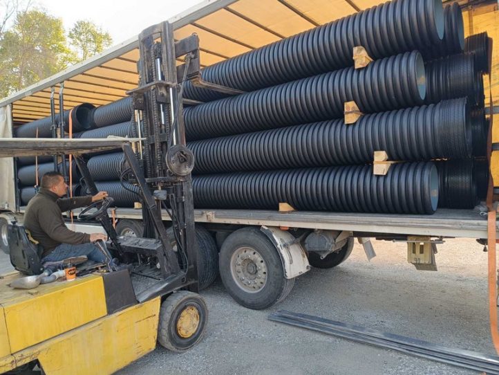 Τον αγωγό άρδευσης συνολικού μήκους 300 μ. αποκαθιστά ο Δήμος Μετεώρων στην γέφυρα Παραλλαγής