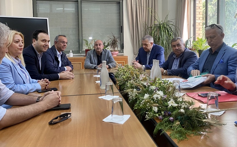Υπογραφή σύμβασης 13,1 εκατ. ευρώ για αρδευτικά έργα στην ΠΕ Τρικάλων