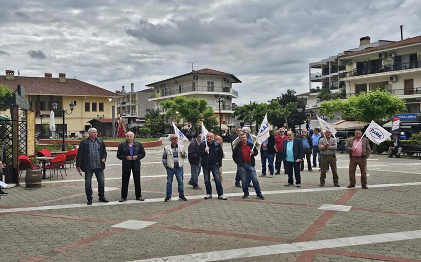Εικόνες από τους επιταφίους στην Καλαμπάκα