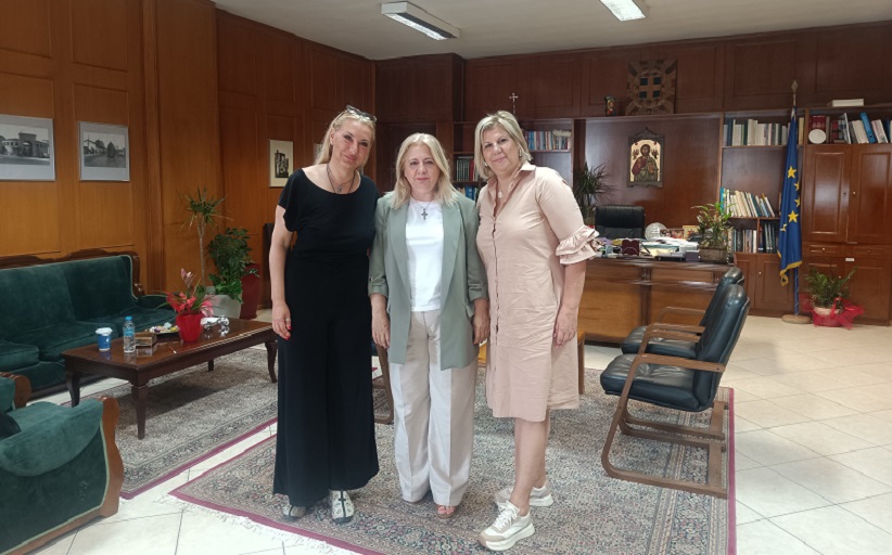 Συνάντηση της Χρύσας Ντιντή με εκπροσώπους της Αντικαρκινικής Ετιαρείας