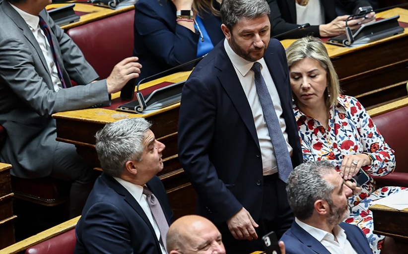 Ανοίγει θέμα ηγεσίας στο ΠΑΣΟΚ - Ο Οδυσσέας Κωνσταντινόπουλος ζητά εκλογές