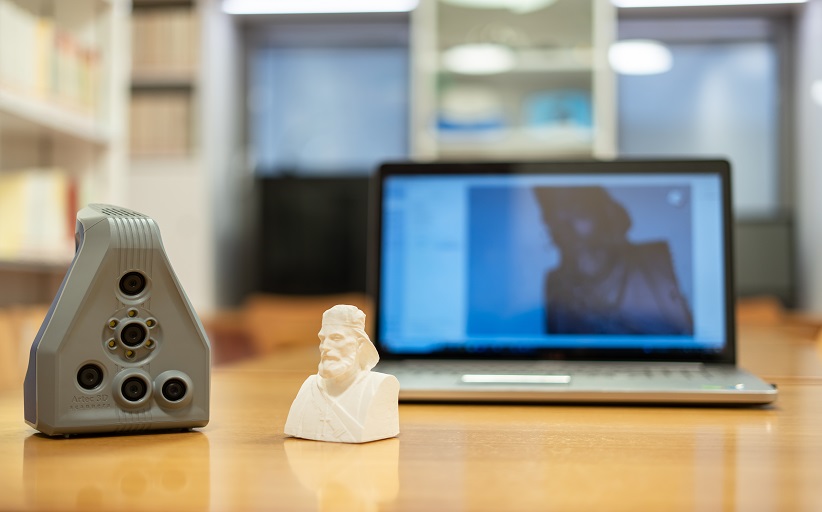 Θερινό εργαστήριο 3D σάρωσης και εκτύπωσης για εφήβους στη Βιβλιοθήκη