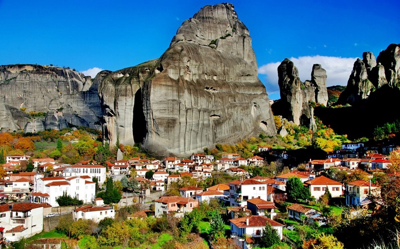 Εορτάζει και πανηγυρίζει το εξωκκλήσιον της Αγίας Παρασκευής 