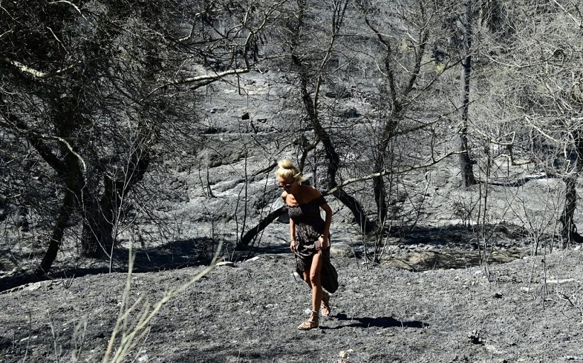 Φωτιά στην Αττική: Μάχη με αναζωπυρώσεις και διάσπαρτες εστίες