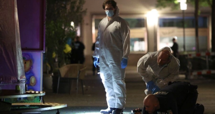 Γερμανία: Τουλάχιστον τρεις νεκροί και εννέα τραυματίες από επίθεση με μαχαίρι σε φεστιβάλ