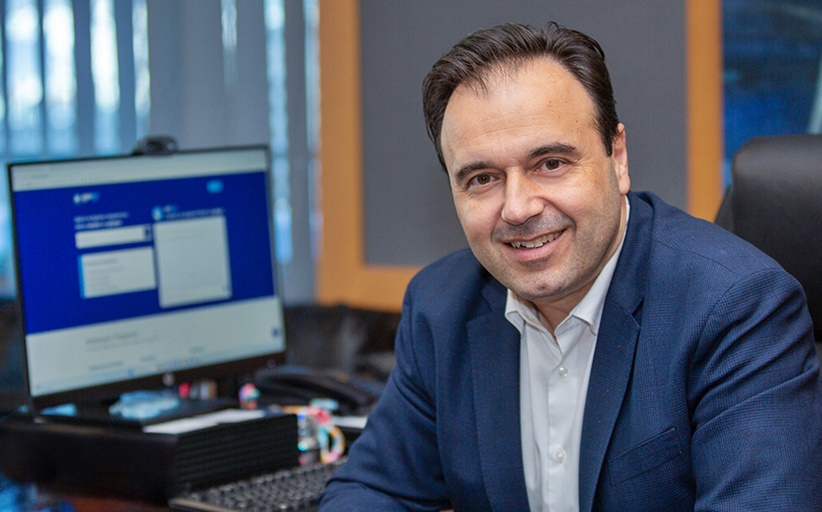Δημήτρης Παπαστεργίου: Η Τεχνητή Νοημοσύνη στις υπηρεσίες της Βουλής προς όφελος των πολιτών