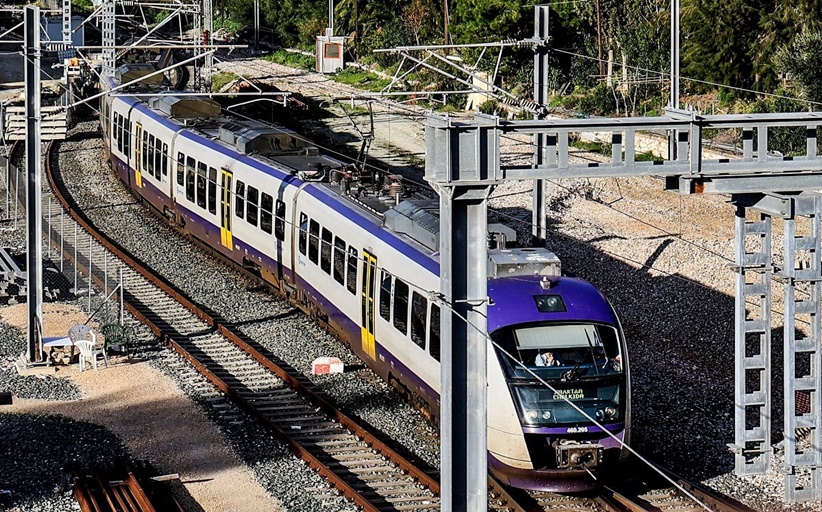 Προαστιακός: Πώς ο μηχανοδηγός της 1210 πρόλαβε την μετωπική των τρένων