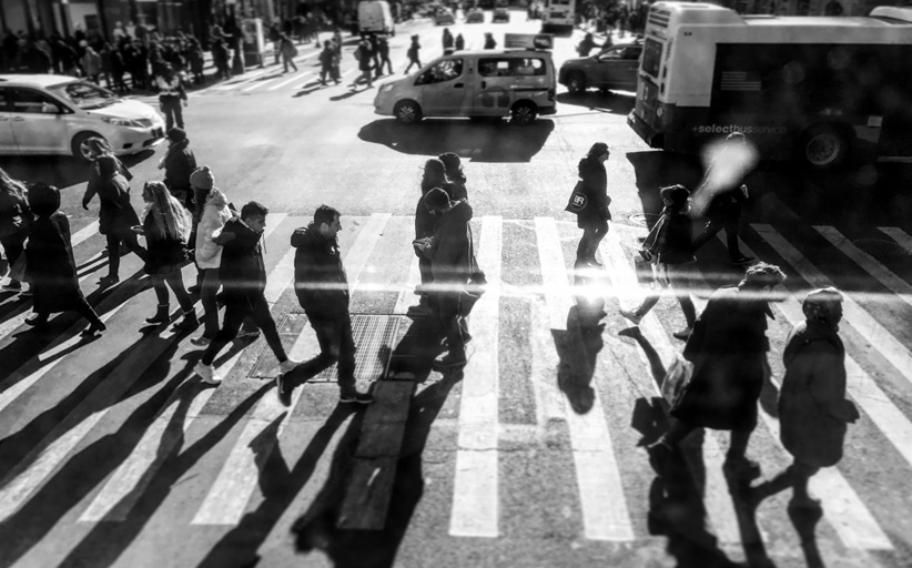 Εγκλωβισμένοι στα πατρικά τους οι νέοι – «Θηλιά» το υψηλό κόστος ζωής και τα υψηλά ενοίκια