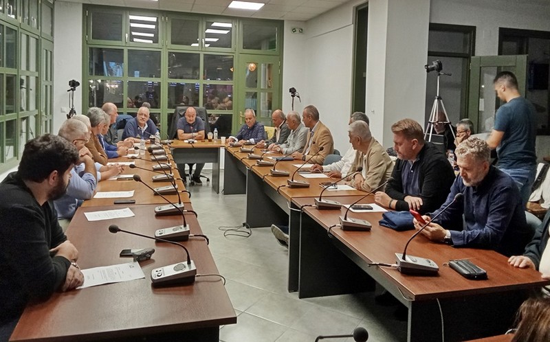 Θαλάσσιες συγκοινωνίες και πρωτοβάθμια φροντίδα υγείας στο Δ. Σ. της Π.Ε.Δ. Θεσσαλίας