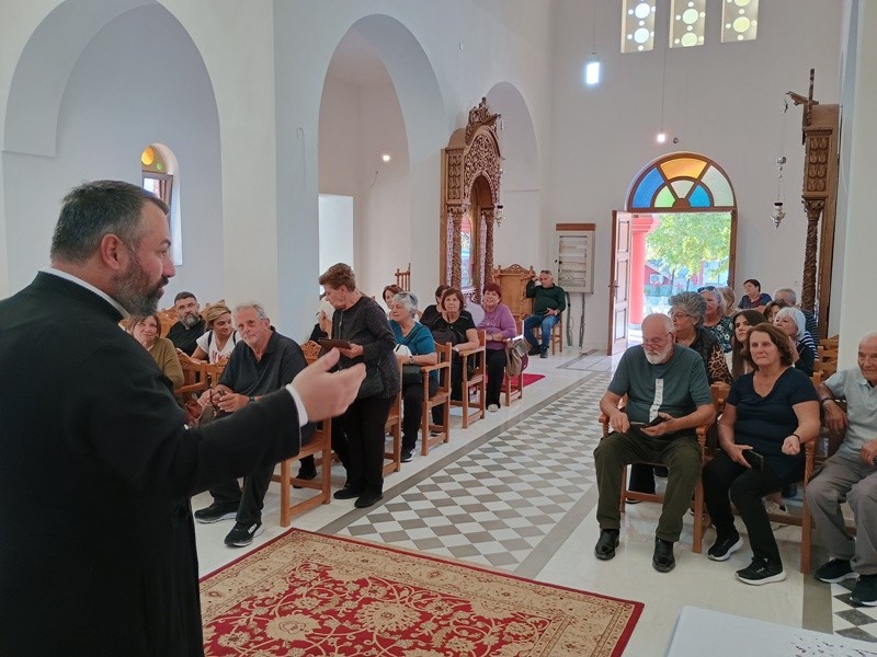 Εκδρομείς από την Θάσο στα Μετέωρα και στην ενορία Διάβας