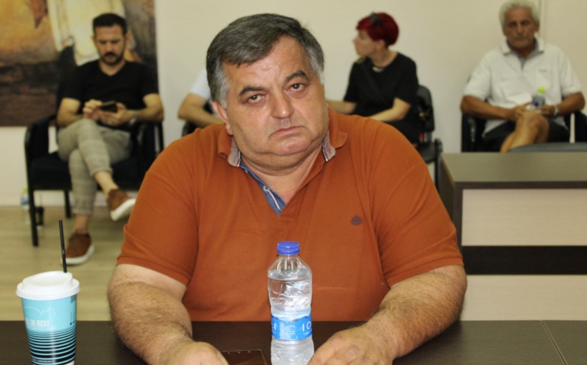 Ο Λευτέρης Τσιάρας στον Μετέωρα 90,3 FM για τις πολιτικές εξελίξεις στη χώρα αλλά και στο Δημοτικό Συμβούλιο Μετεώρων...