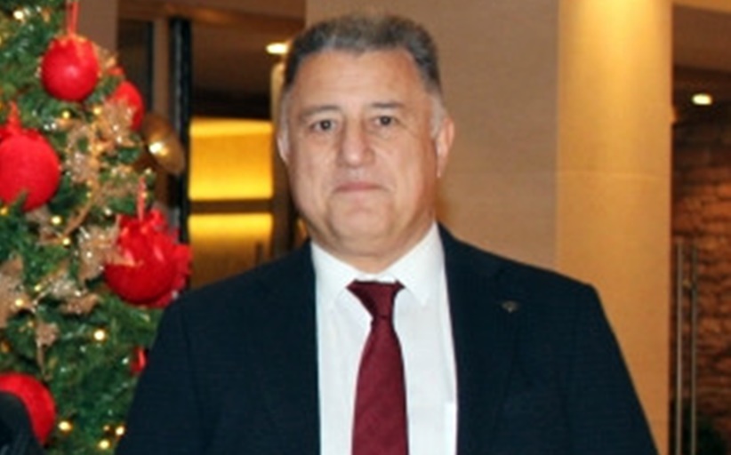 Το «Divani Meteora Hotel» ετοιμάζεται να φωταγωγήσει το πιο ψηλό χριστουγεννιάτικο δέντρο της περιοχής! - Συνέντευξη με τον κ. Νίκο Ζαχαρίου