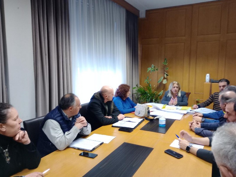 «Έκτακτη σύσκεψη συγκάλεσε η Αντιπεριφερειάρχης ΠΕ Τρικάλων Χρύσα Ντιντή».