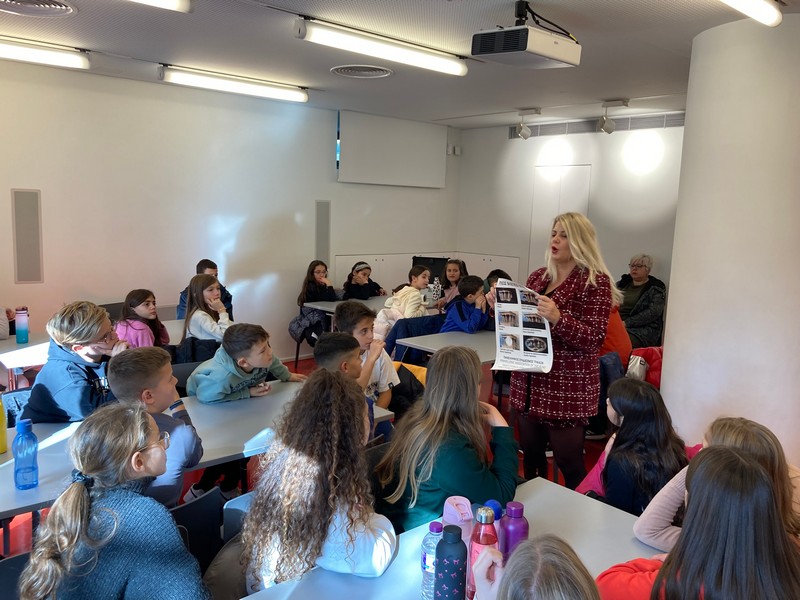 Βιβλιοθήκη Καλαμπάκας: Εκπαιδευτική δράση με την Ε' τάξη του 2ου  Δημοτικού Σχολείου Καλαμπάκας