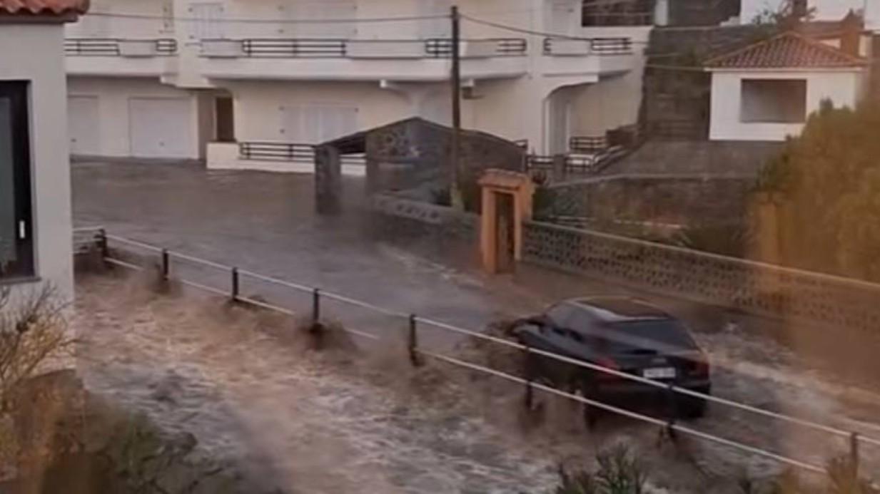 Κακοκαιρία Bora: Ένας νεκρός στη Λήμνο και σοβαρές ζημιές – Επί ποδός για κεντρική Μακεδονία και Θεσσαλία
