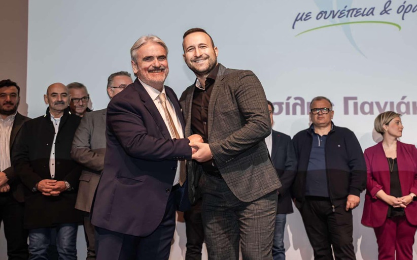 Υποψήφιος στο τμήμα Υπηρεσιών για το Επιμελητήριο Τρικάλων, ο Βασίλης Μάντζιος...