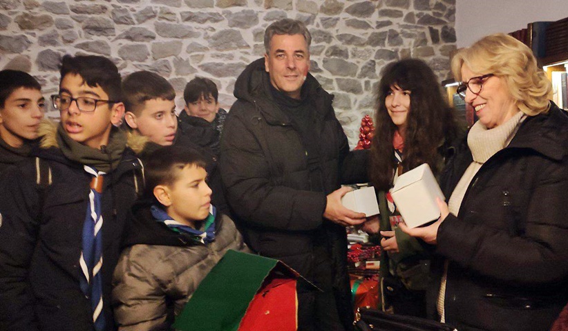 Στην Καστανιά το 1ο σύστημα Ναυτοπροσκόπων Παλαιού Φαλήρου και το 2ο σύστημα προσκόπων Καλλιθέας.