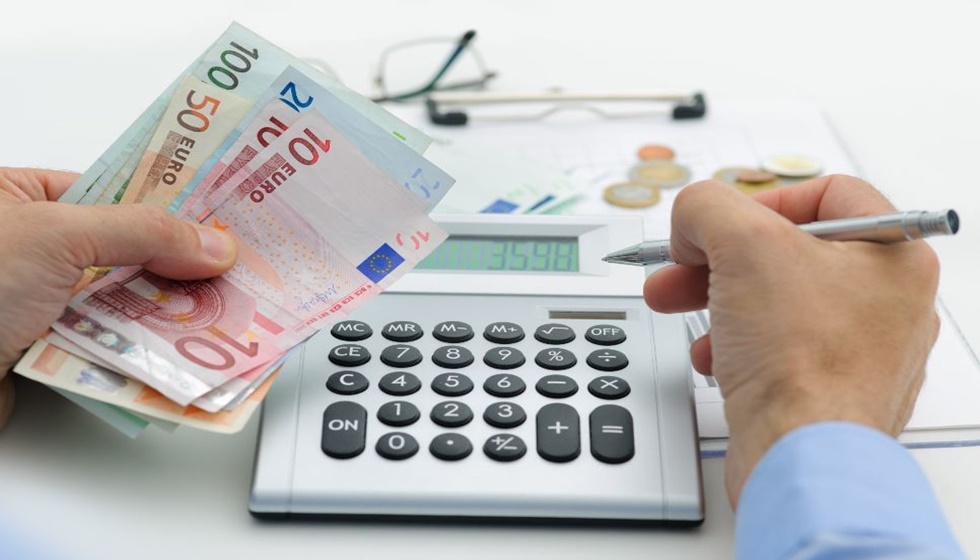 Η φορολογική αφαίμαξη προκαλεί οργή στους Ελληνες