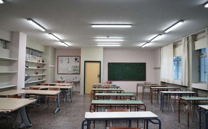 Εκπαιδευτικοί: Δραματική μείωση των μισθών τους στην Ελλάδα – Έχασαν το ένα τρίτο μέσα σε 18 χρόνια