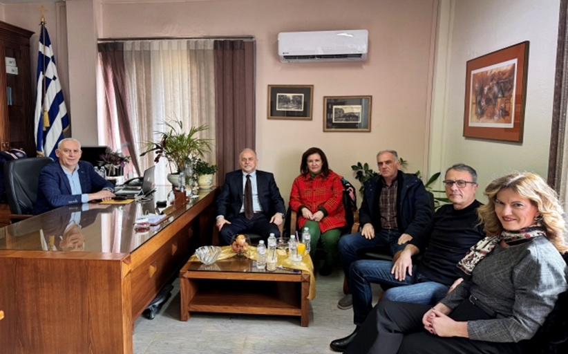 Συνάντηση του Θεματικού Αντιπεριφερειάρχη Παιδείας με το Διευθυντή Πρωτοβάθμιας Εκπαίδευσης Τρικάλων