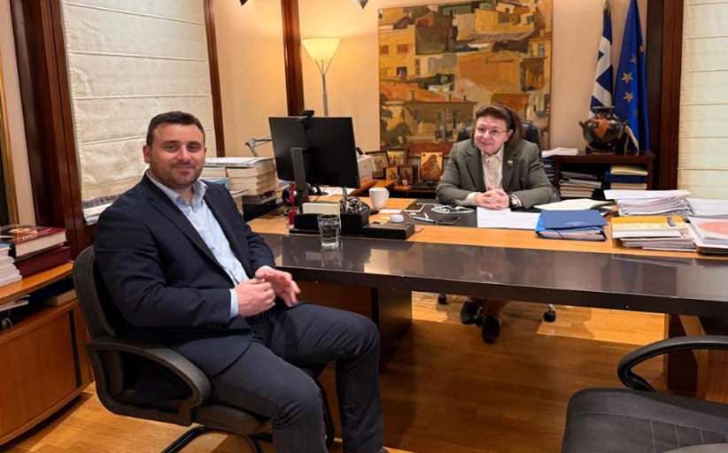 Μενδώνη σε Αβραμόπουλο: Την 1η Απριλίου ανοίγει επίσημα το Σπήλαιο της Θεόπετρας