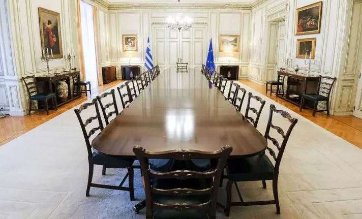 Η κοινωνία θέλει ιστορική αλλαγή πορείας και όχι απλώς αλλαγή προσώπων στα υπουργεία