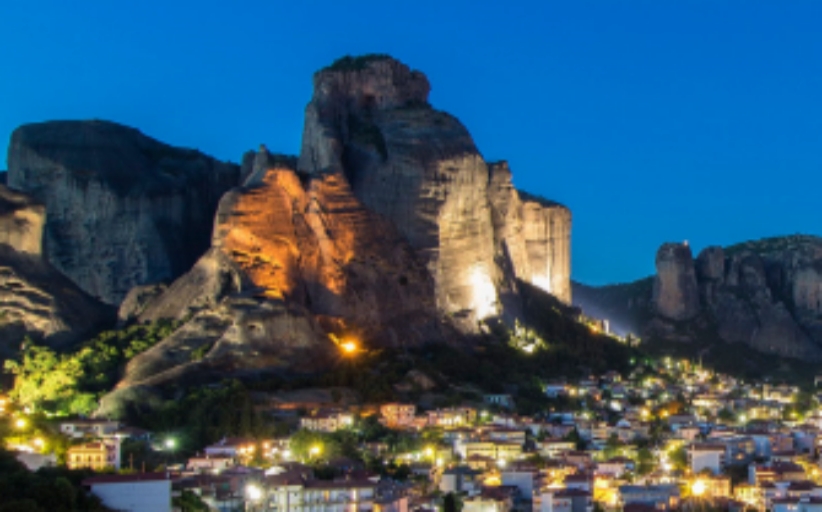Ξεκίνησαν οι εργασίες αναβάθμισης του φωτισμού των βράχων των Μετεώρων από τον Δήμο