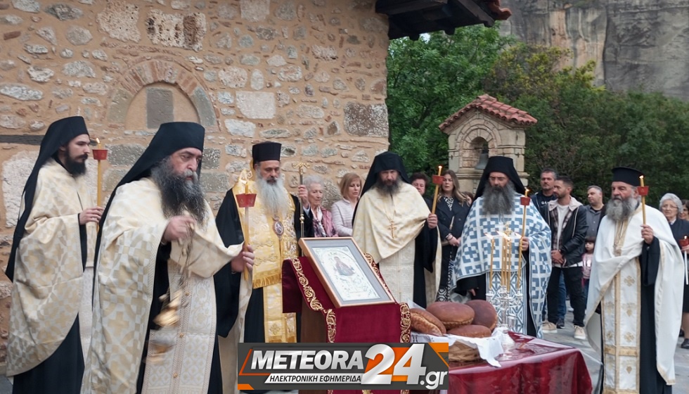 Σε Αναστάσιμο κλίμα πραγματοποιήθηκε ο πανηγυρικός Αρχιερατικός Εσπερινός στην Παναγία Δούπιανη στο Καστράκι...
