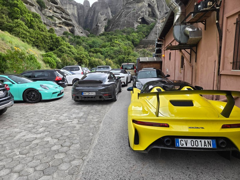 SUPER CARS σε Καλαμπάκα - Μετεωρα και στο Μετεώρων Πανόραμα στις 28/5/25