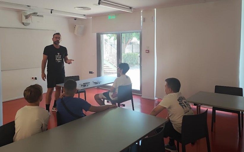 Βιβλιοθήκη Καλαμπάκας: Εργαστήριο Drone!