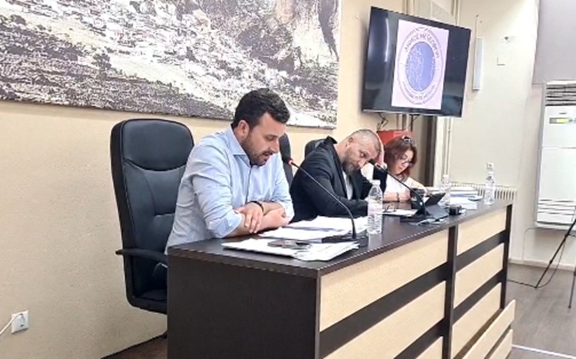 Ο Δήμαρχος  Λευτέρης Αβραμόπουλος για το χθεσινό Δημοτικό Συμβούλιο...