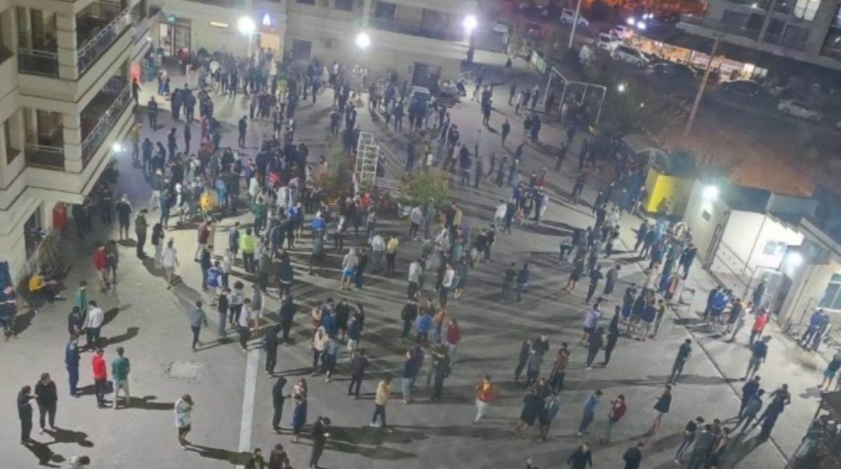 Τουρίστες στο Αμπελοχώρι-Μια αξέχαστη εμπειρία φιλοξενίας απο τους κατοίκους