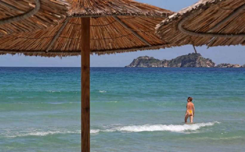 ...το γιαπί το πηλοφόρι το μυστρί !!