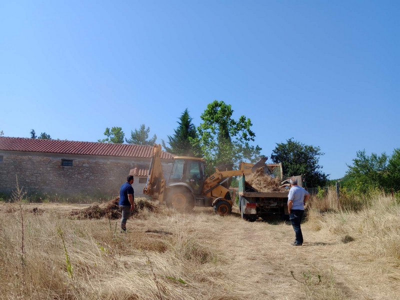 Δήμος Μετεώρων: Συνεχίζονται οι καθημερινές παρεμβάσεις για τη βελτίωση  της καθημερινότητας στα χωριά