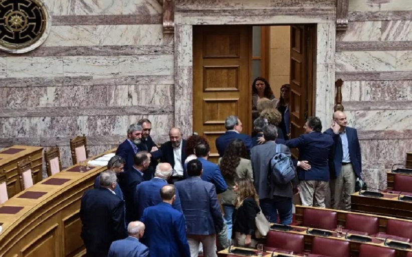 Ο Τρικαλινός Αθ. Καραγεώργος στην τριάδα - 3 χάλκινα μετάλλια για την Ελλάδα στην 8η Διεθνή Ολυμπιάδα Οικονομικών 2025 στο Αζερμπαϊτζάν