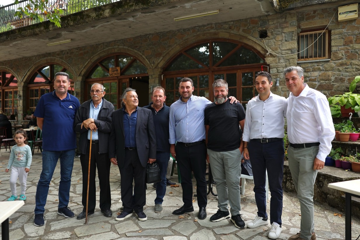 Στην Καλλιρρόη Ασπροποτάμου ο Δήμαρχος Μετεώρων... Τιμήθηκαν οι Πρόεδροι από το 1929 μέχρι σήμερα