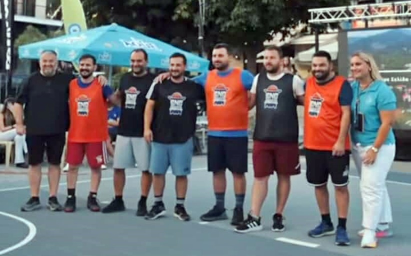 Ο Δήμος Μετεώρων για το 3on3 Basketball στο κέντρο της Καλαμπάκας...