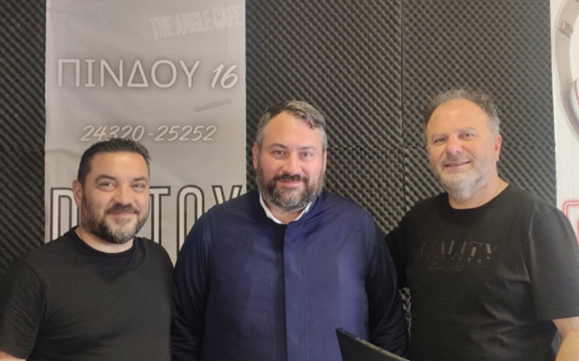 Ο π. Ηρακλής Φίλιος στον Μετέωρα 90,3Fm για την παρουσίαση βιβλίου του π. Φωτίου Βούρλα στην ενορία της Διάβας...