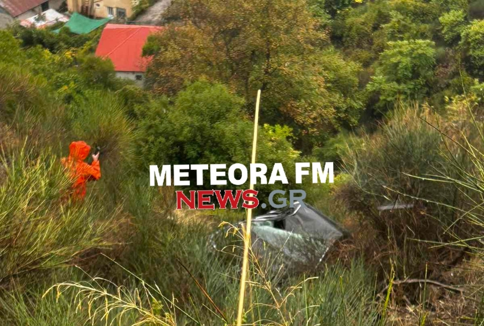 Αυτοκίνητο βγήκε εκτός οδοστρώματος στην περιοχή της Μεγάλης Κερασιάς - Επέμβαση της Π.Υ. Καλαμπάκας για τον απεγκλωβισμό της οδηγού